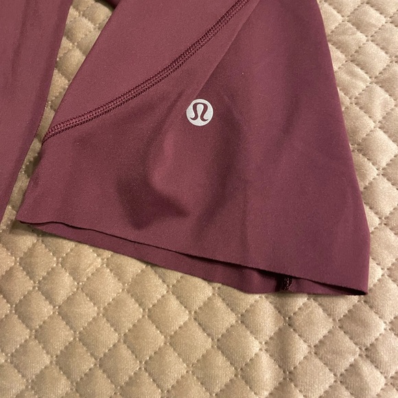 Lululemon Fast and Free Biker shorts 10” size 8 - Picture 8 of 9